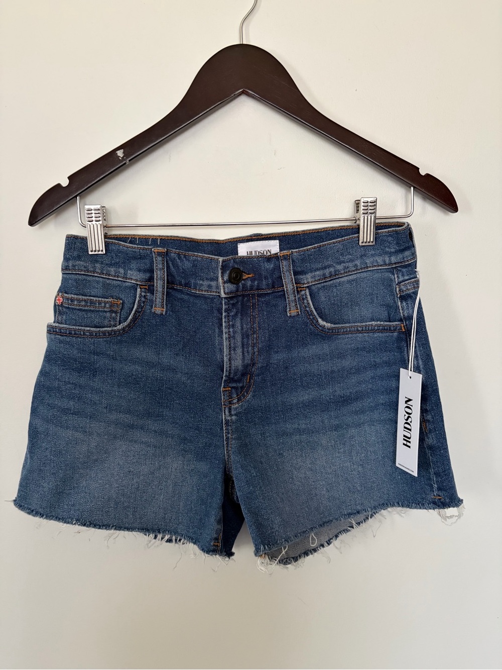 NWT Hudson Gracie Mid-Rise Cut Off Shorts - Size 26